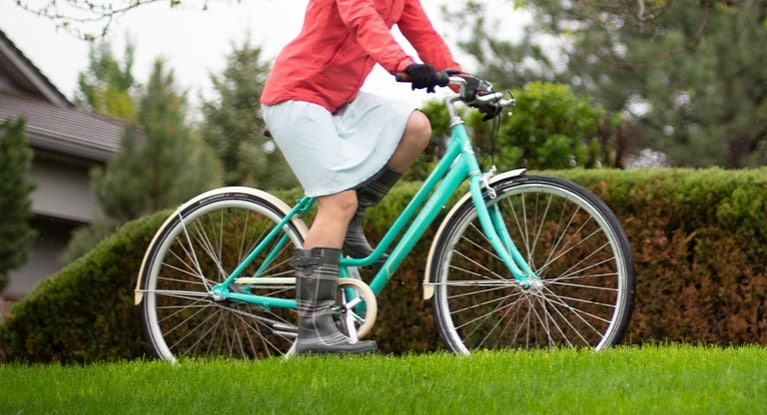 What Safety Gear Should I Use When Riding A Cruiser Bicycle?