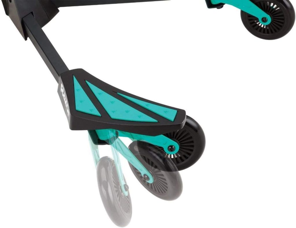 Razor DeltaWing Scooter Black/Mint Green, One Size Razor DeltaWing Scooter Black/Mint Green, One Size