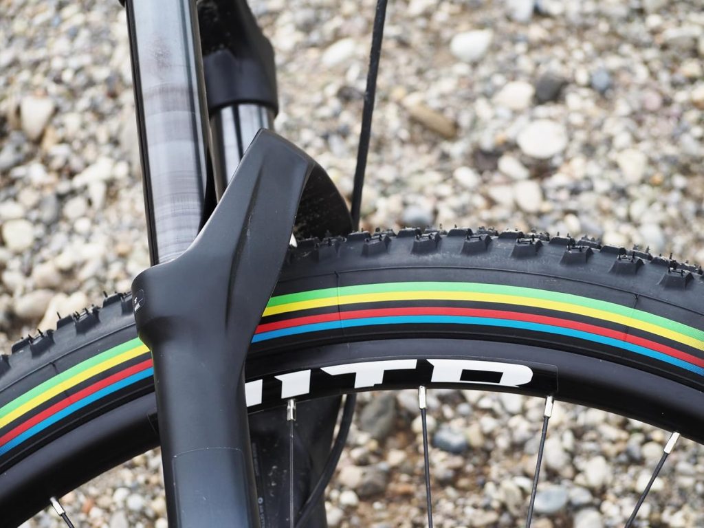Vittoria Mezcal III TLR UCI Rainbow review - Bike Accessories Vittoria Mezcal III TLR UCI Rainbow Edition Mountain Bike Tire - 29X2.25 TLR MTB Tire